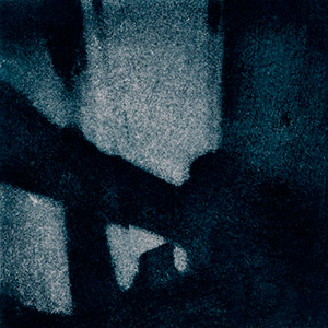 porte-dans-escalier-nuit-tirage-bromoil